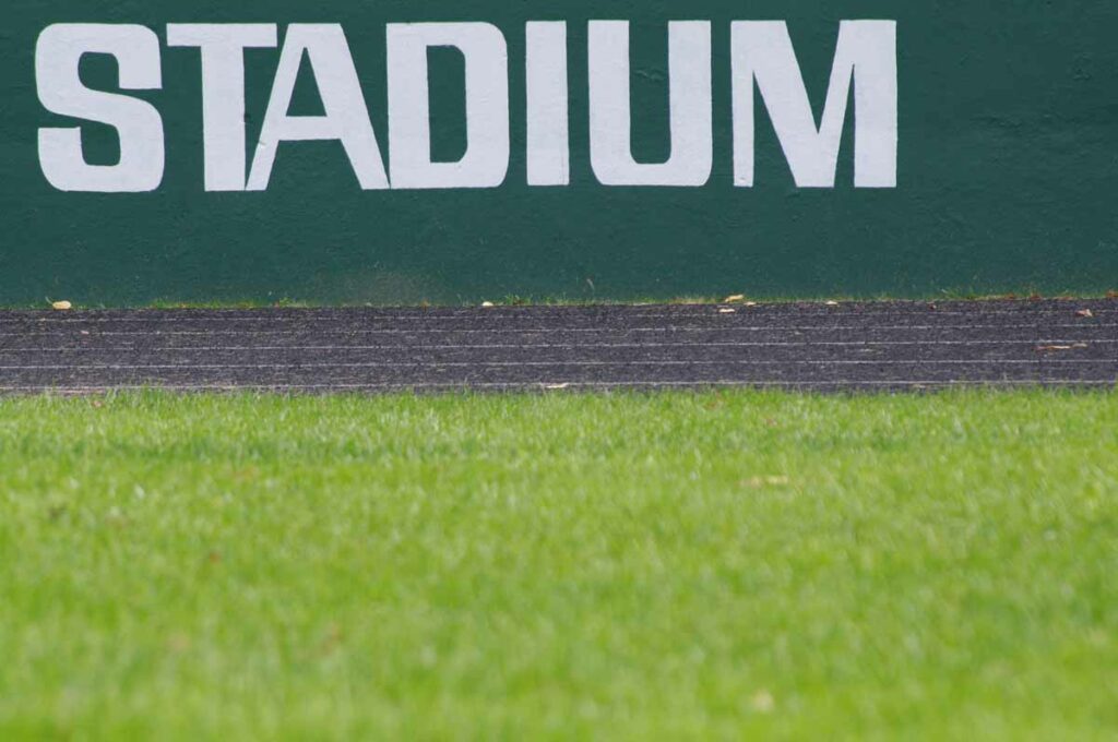 Stadium Track Web