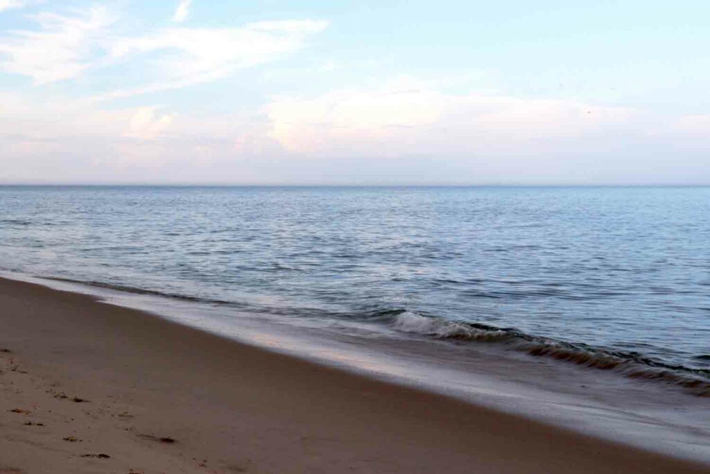 Beach Gentle Waves 1.jpg