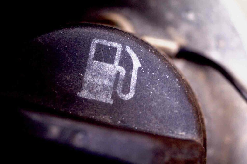 Gas Cap 1.jpg