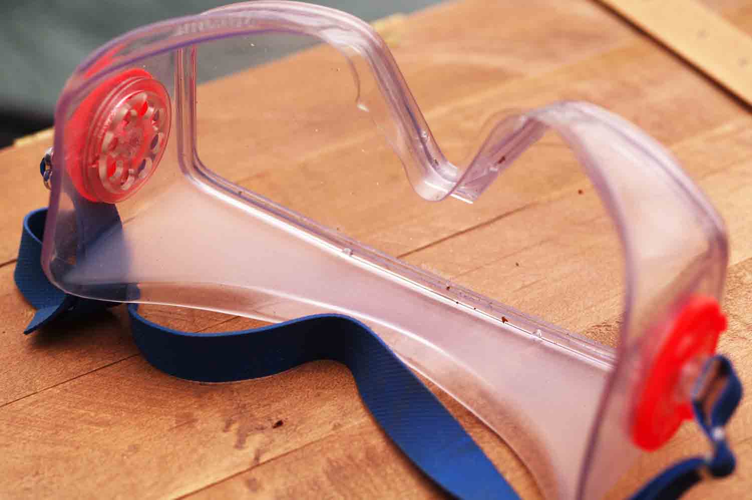 Safety Googles With Dust 1.jpg