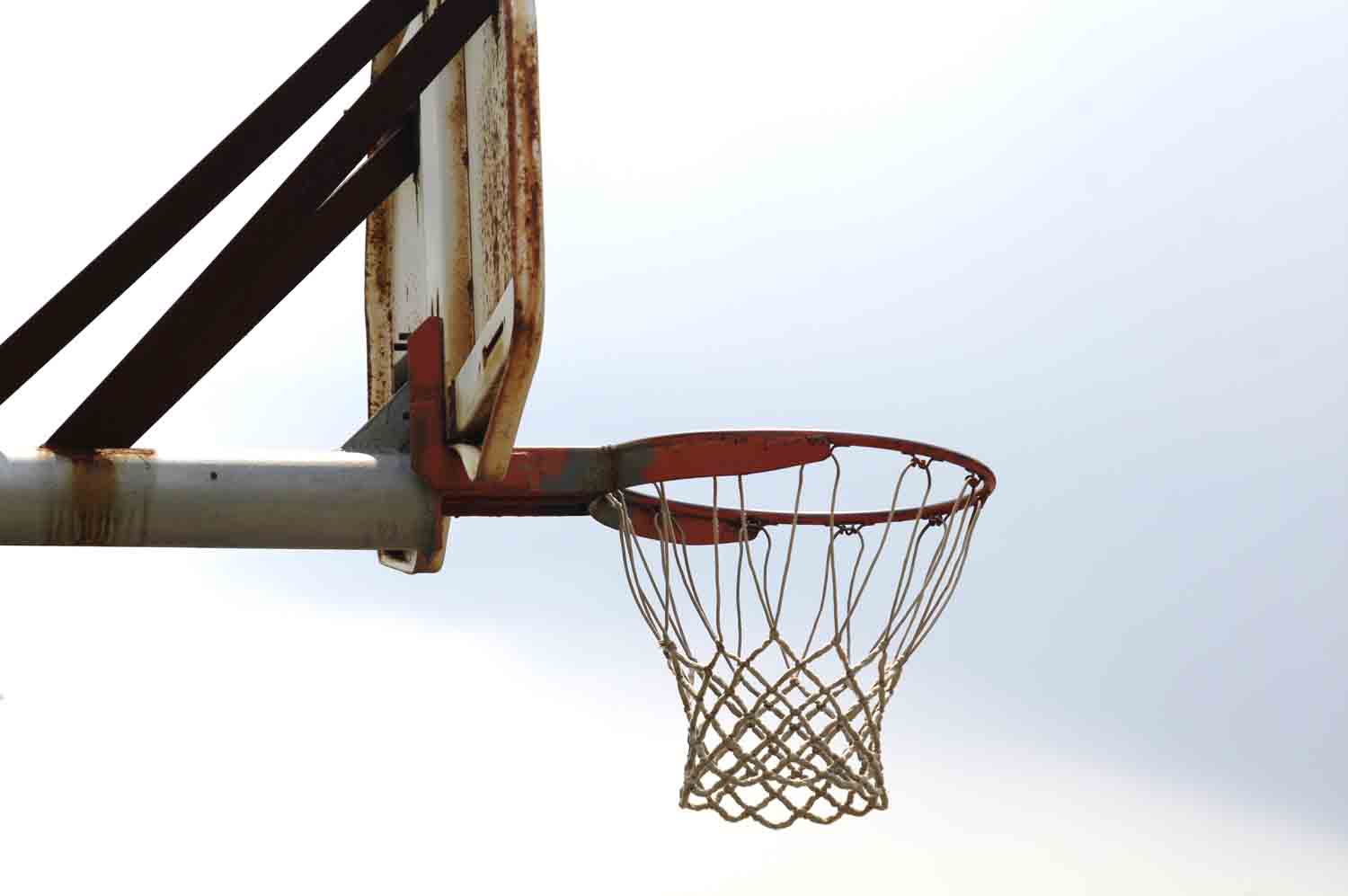 Rustybasketballhoop