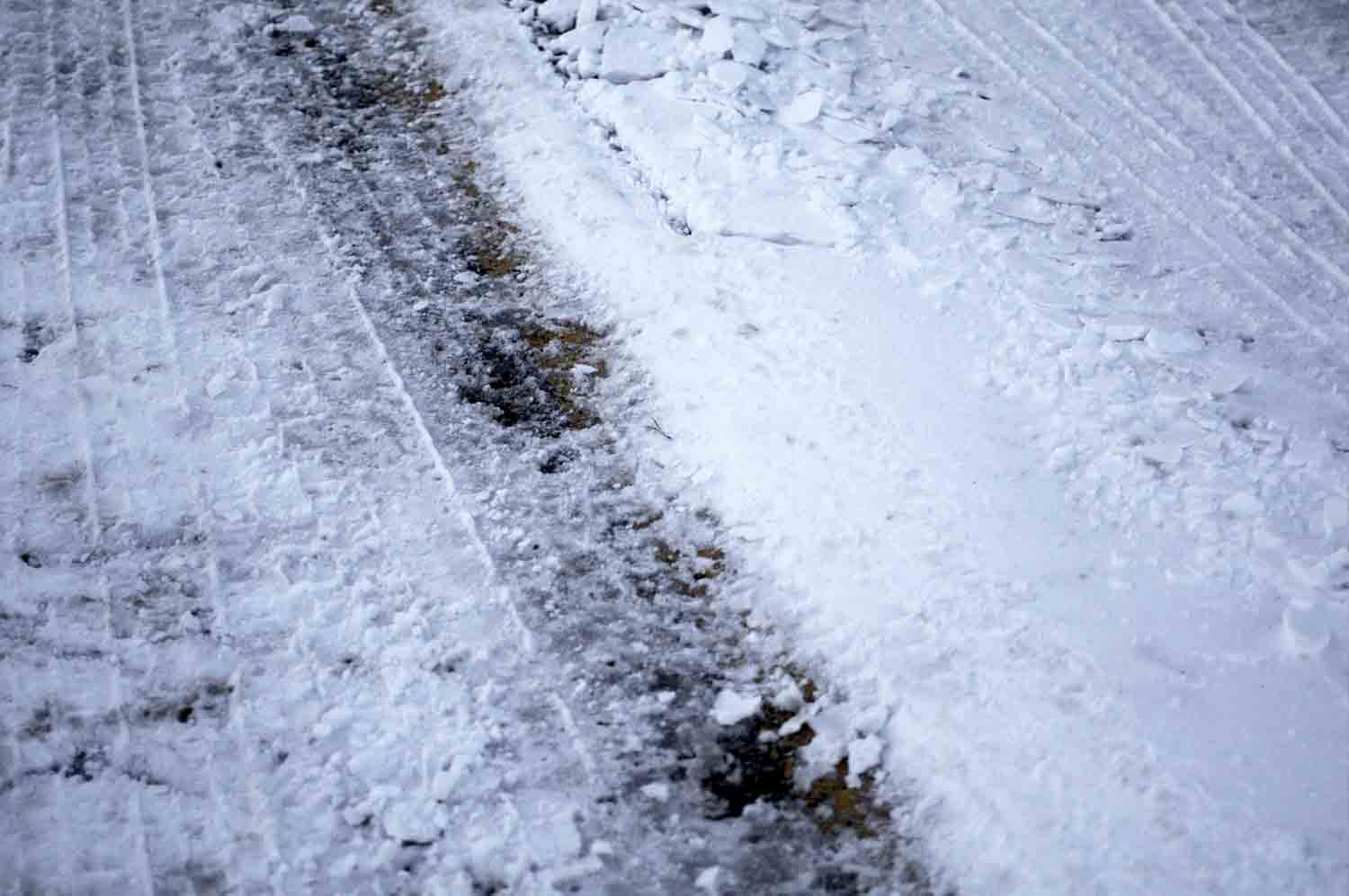 Snow Tire Tracks3