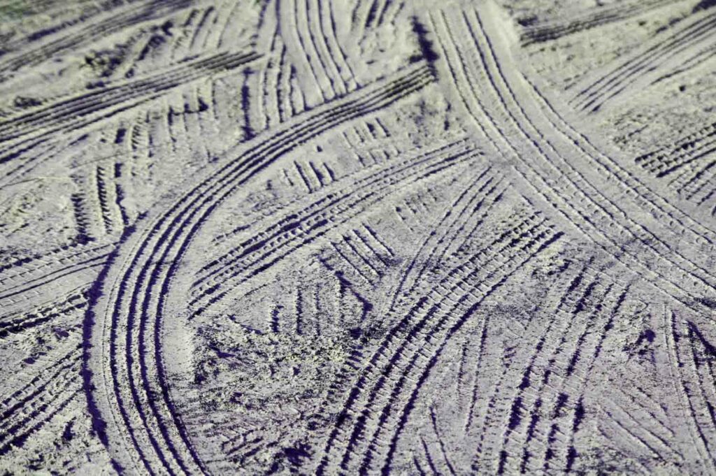 Tiretracksinsandtexture