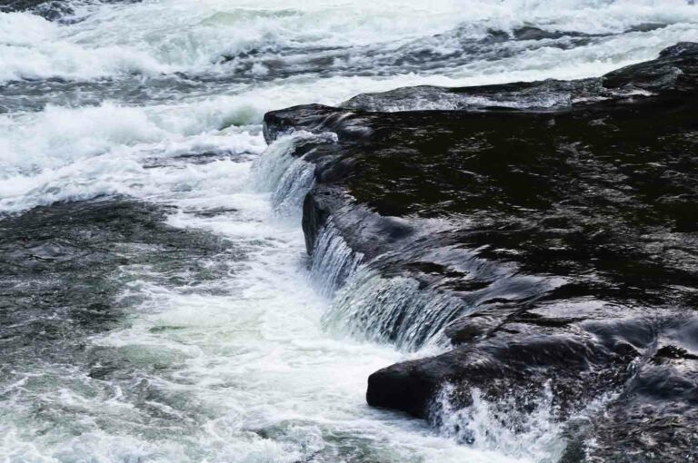 Waterfall of Rocky Rapids 03